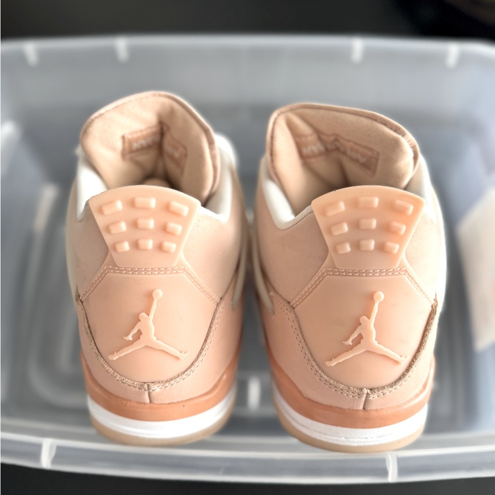 AIR JORDAN WMNS 4 RETRO - SHIMMER -  SIZE 7